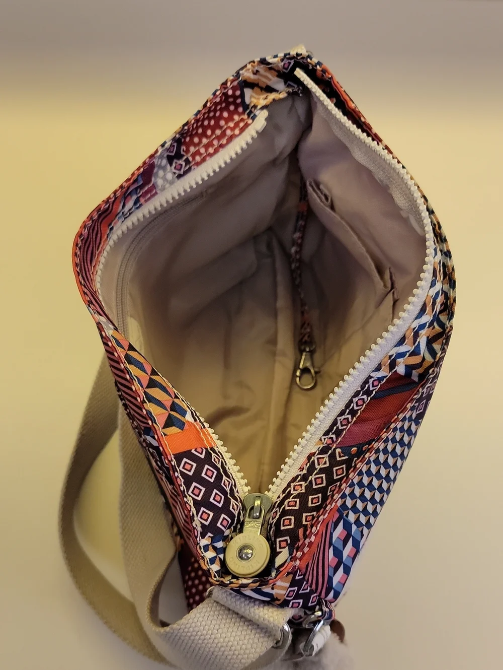 KIPLING ANGIE MULTICOLOR AND MULTIPLE PATTERN CROSSBODY BAG